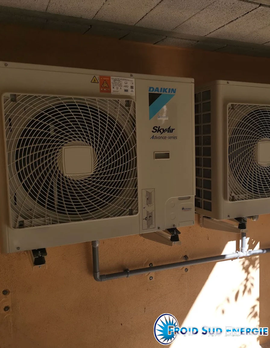 Installation de deux climatiseur gainable Daikin Sky-air- Froidsudenergie